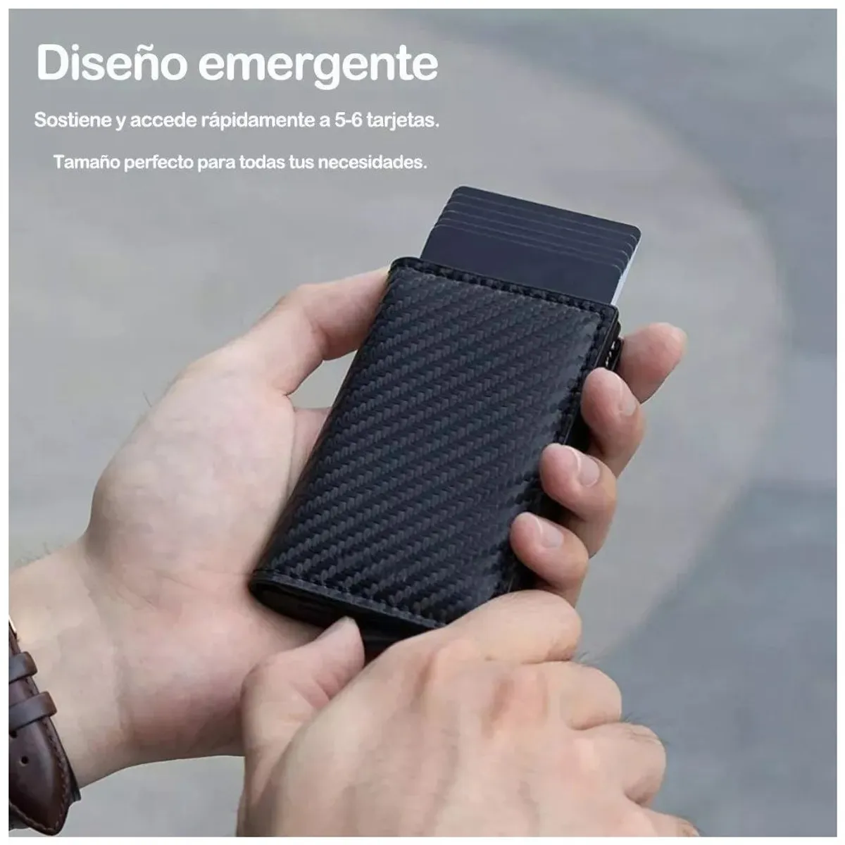 VIZIUM Smart Wallet con tarjetas desplegadas — acceso rápido